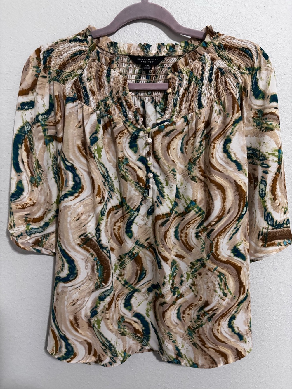 Investments NWOT tags women’s chiffon smocked blouse